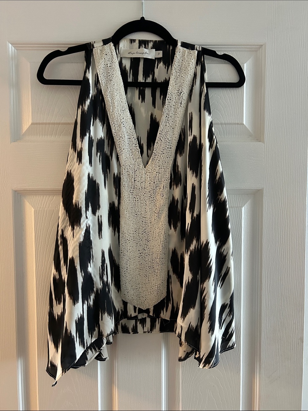 T Bags Sleeveless Black and White top with beading